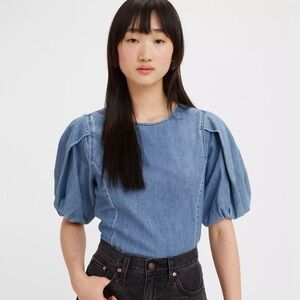 NWT Levi’s ZAIDA SCULPTURAL BLOUSE